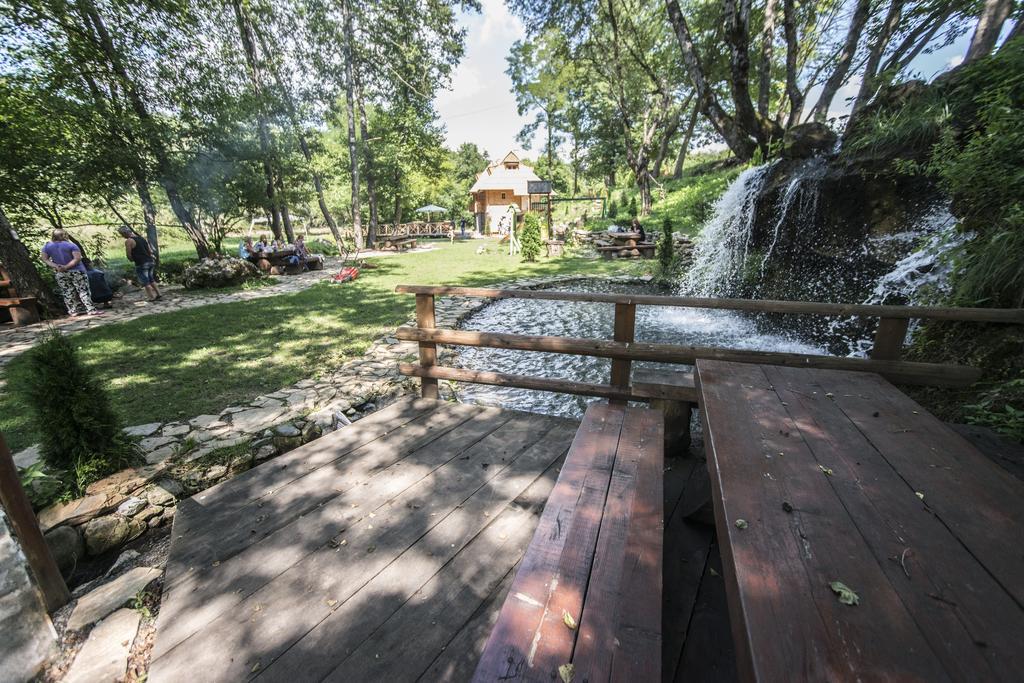 Gradacka Banja Brvnare Apartment ภายนอก รูปภาพ